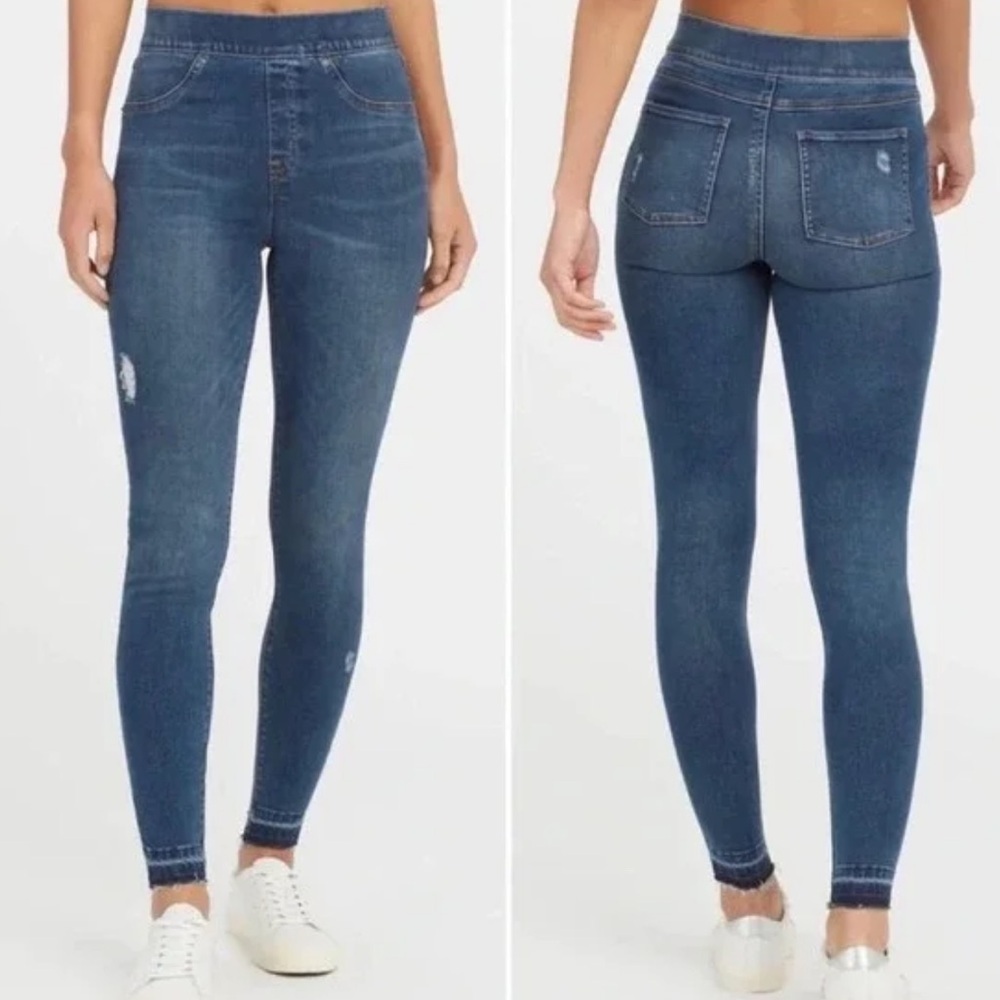 SPANX Distressed Ankle Skinny Jeans in Medium Wash size small